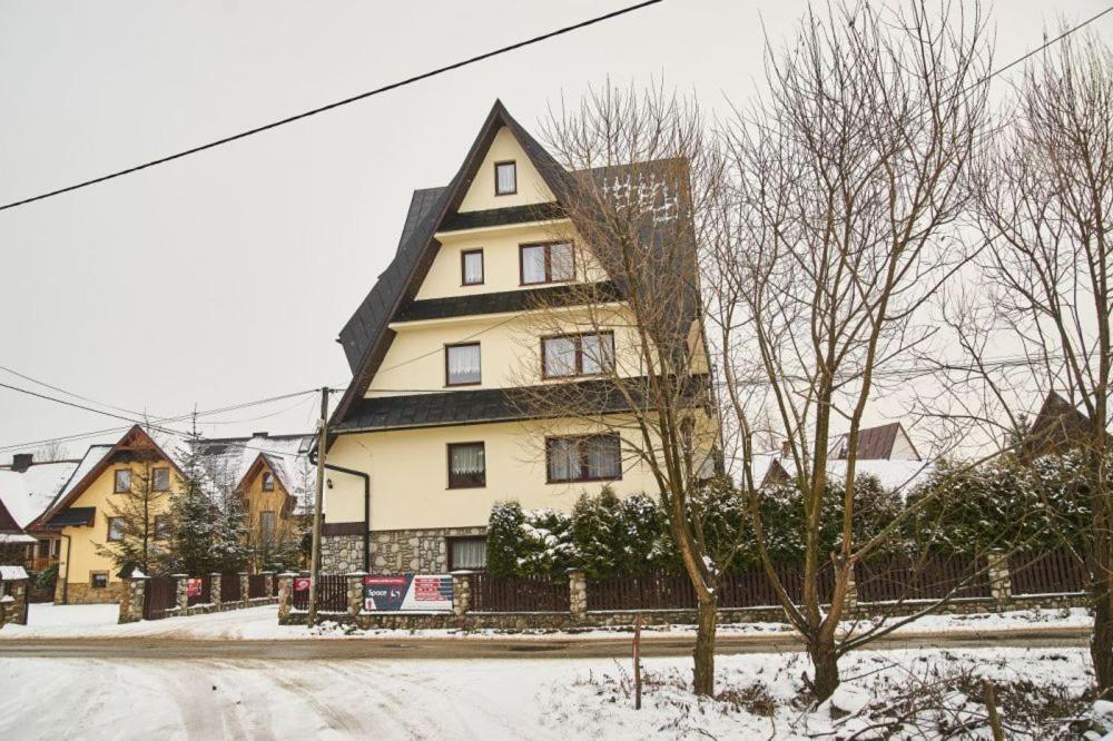 Rodzinny Dom I Apartamenty U Ciwersa Z Balia W Ogrodzie Бялка-Татшанська Екстер'єр фото