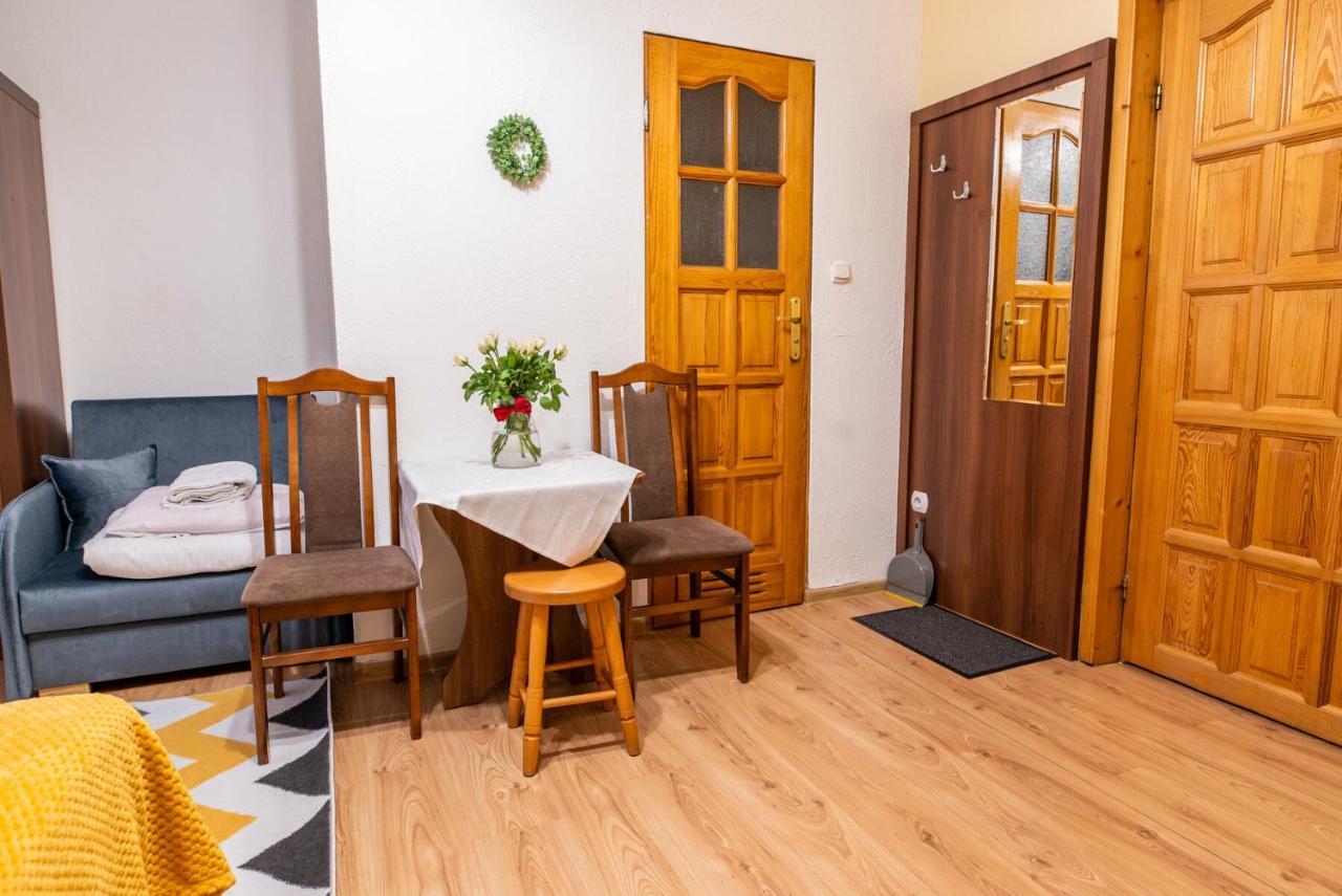 Rodzinny Dom I Apartamenty U Ciwersa Z Balia W Ogrodzie Бялка-Татшанська Екстер'єр фото