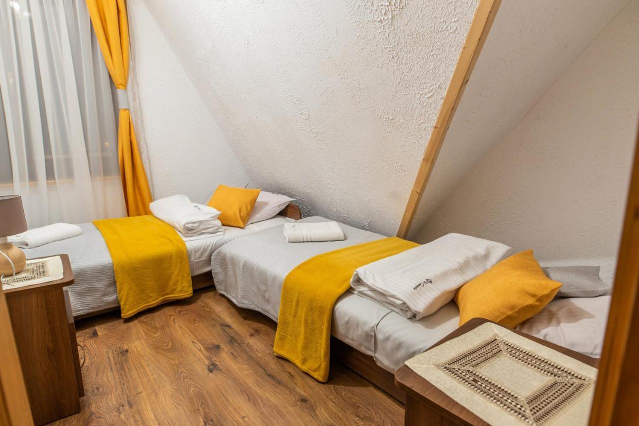 Rodzinny Dom I Apartamenty U Ciwersa Z Balia W Ogrodzie Бялка-Татшанська Екстер'єр фото